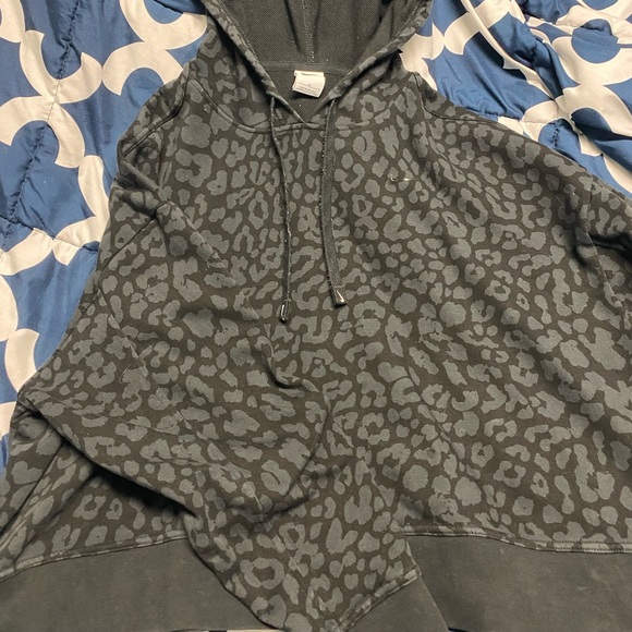 Women’s nike half hoodie black cheetah print